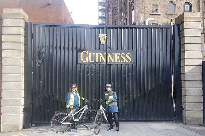 Private Dublin Historical and Heritage Tour by Bike - Dublin Castle, Dubh Linn Gardens, and the 40 Steps