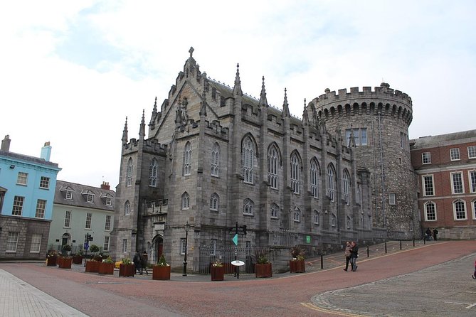 PRIVATE Dublin Kickstart Tour With a Local PRIVATE Guide - Temple Bar: More Than Pubs and Party Crowds