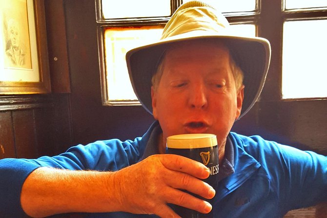 Private Dublin Pub Odyssey: Storytelling, and Pub Culture - Walking between pubs is part of the experience