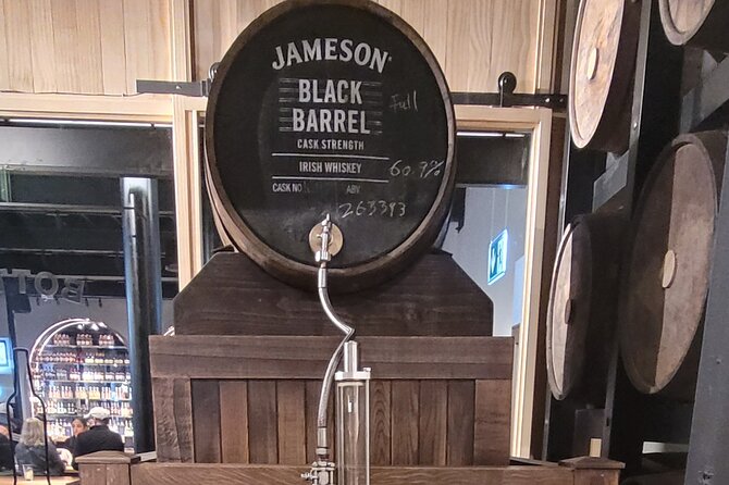 Private Tour , Blarney Castle, jameson Distillery and Cobh. - Who should book this experience