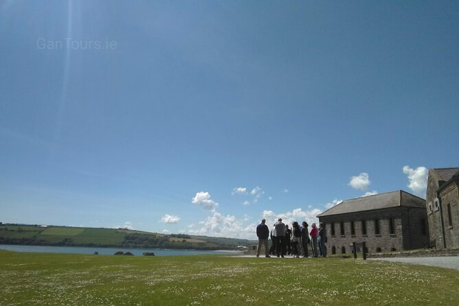 Private Tour: Classic Cork Tour visiting Blarney Castle & Kinsale - A short stop at Blarney Woollen Mills