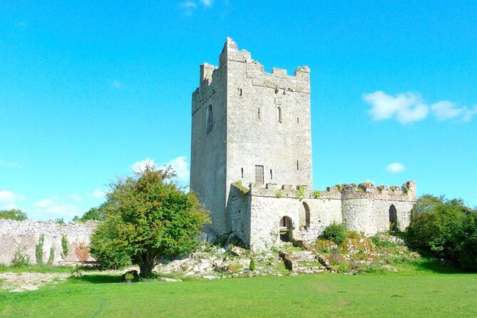 Sean's Bar, Athlone Castle and Clonmacnoise Monastery - Timing, group size, and the real value