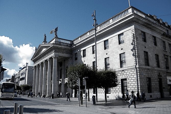 Self-Guided Scavenger Hunt: Dublin Adventure - Two hours of sightseeing, trivia, and silly photographs