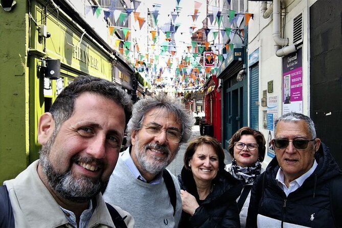 Semi-Private (8people max) 2.5 Hr Dublin Walking Tour - Meeting Molly Malone at 10 a.m.
