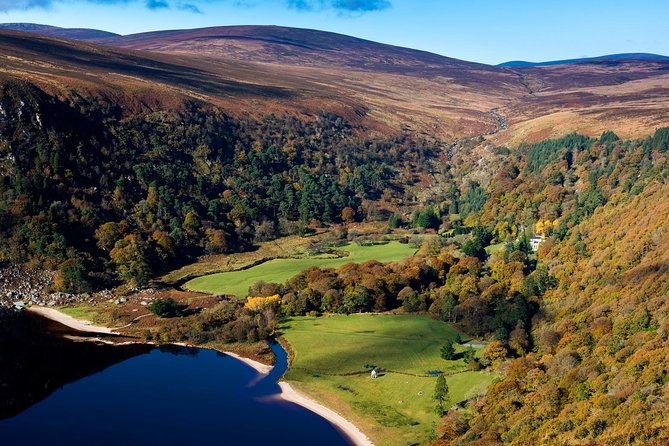 Shore Excursion from Dublin: Including Dublin highlights and Glendalough - Guides, Commentary, and the Human Factor