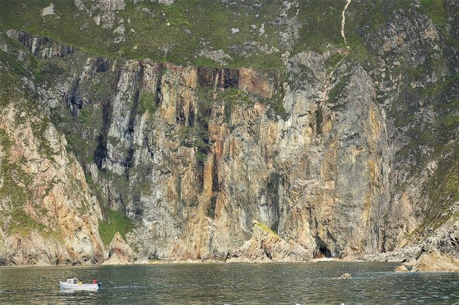 Slieve League cliffs cruise. Donegal. Guided. 1 ¾ hours. - The return across open Donegal Bay