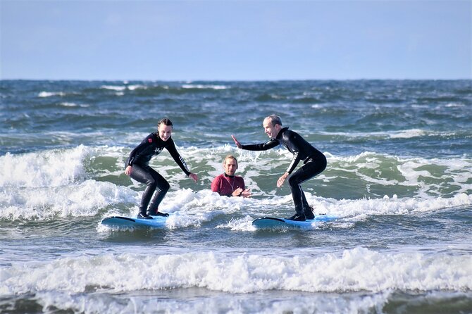 Sligo surfing. Sligo. Guided. 2½ hours - Equipment, changing rooms, and practical comfort