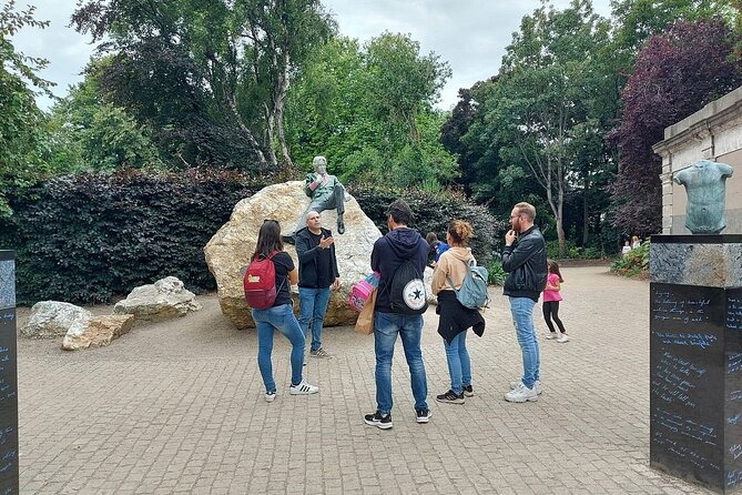 The Dublin Private Walking Tour - Temple Bar begins with music and Irish symbols