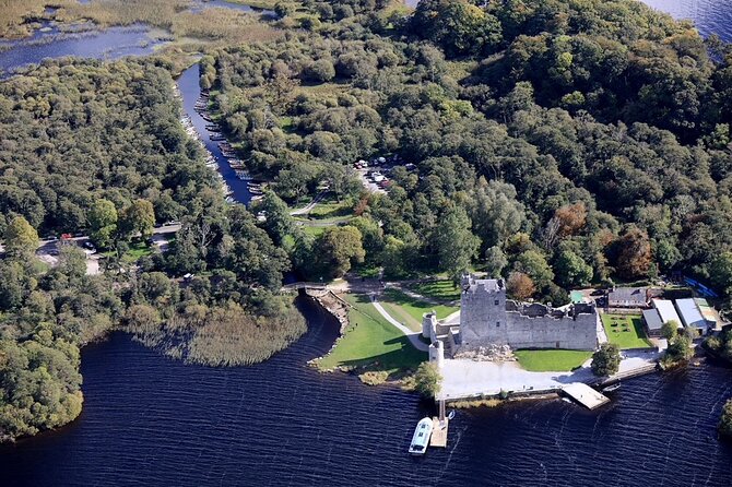 The Gap of Dunloe - Day Trip (One Way Only) - Muckross Lake and the old hunting lodge