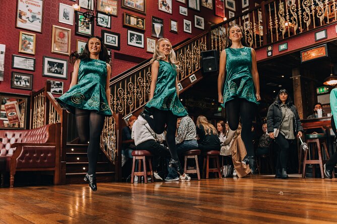 The Irish Dance Party in Dublin - Arriving at Merchants Arch Bar on Wellington Quay