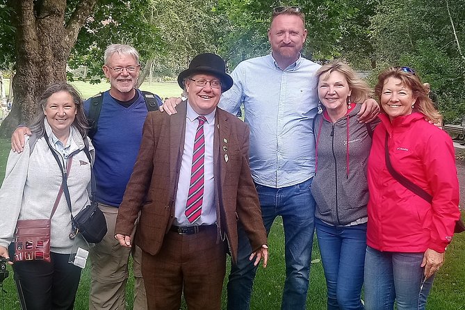Walking tour in Merrion Square Park - Dublin Rogues Tour - Why Merrion Square makes a good history stop