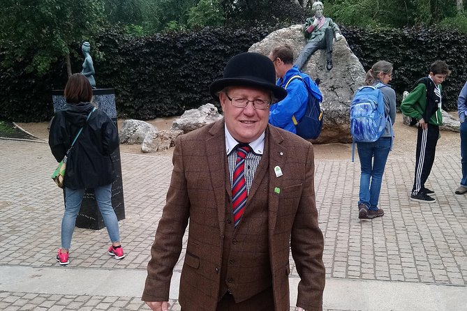 Walking tour in Merrion Square Park - Dublin Rogues Tour - Drawbacks to weigh before booking