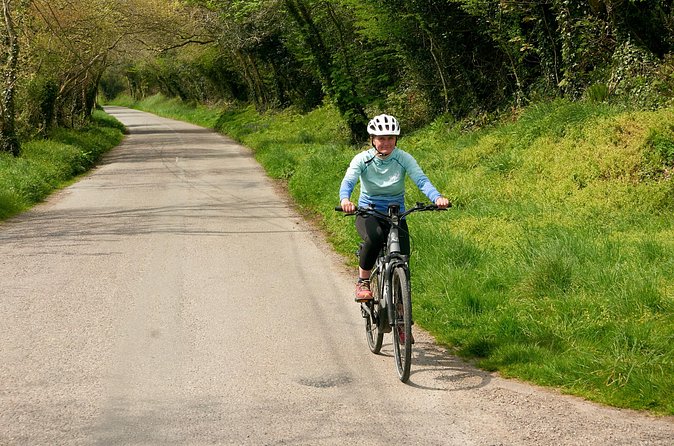 Wild Coast Bike and EBike Tour in Kinsale Cork Ireland - Returning to the signal tower